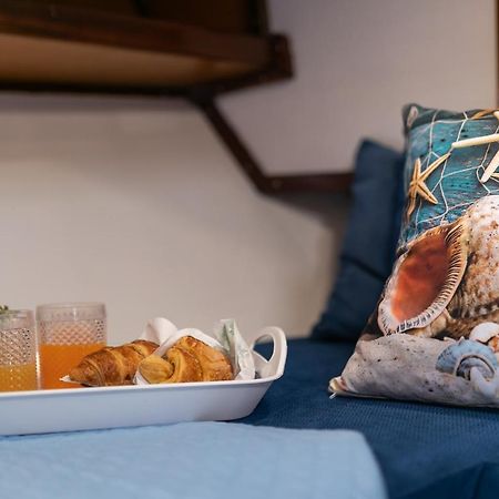 Marta Boat B&B Castelsardo Bagian luar foto