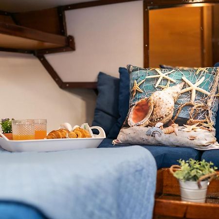 Marta Boat B&B Castelsardo Bagian luar foto