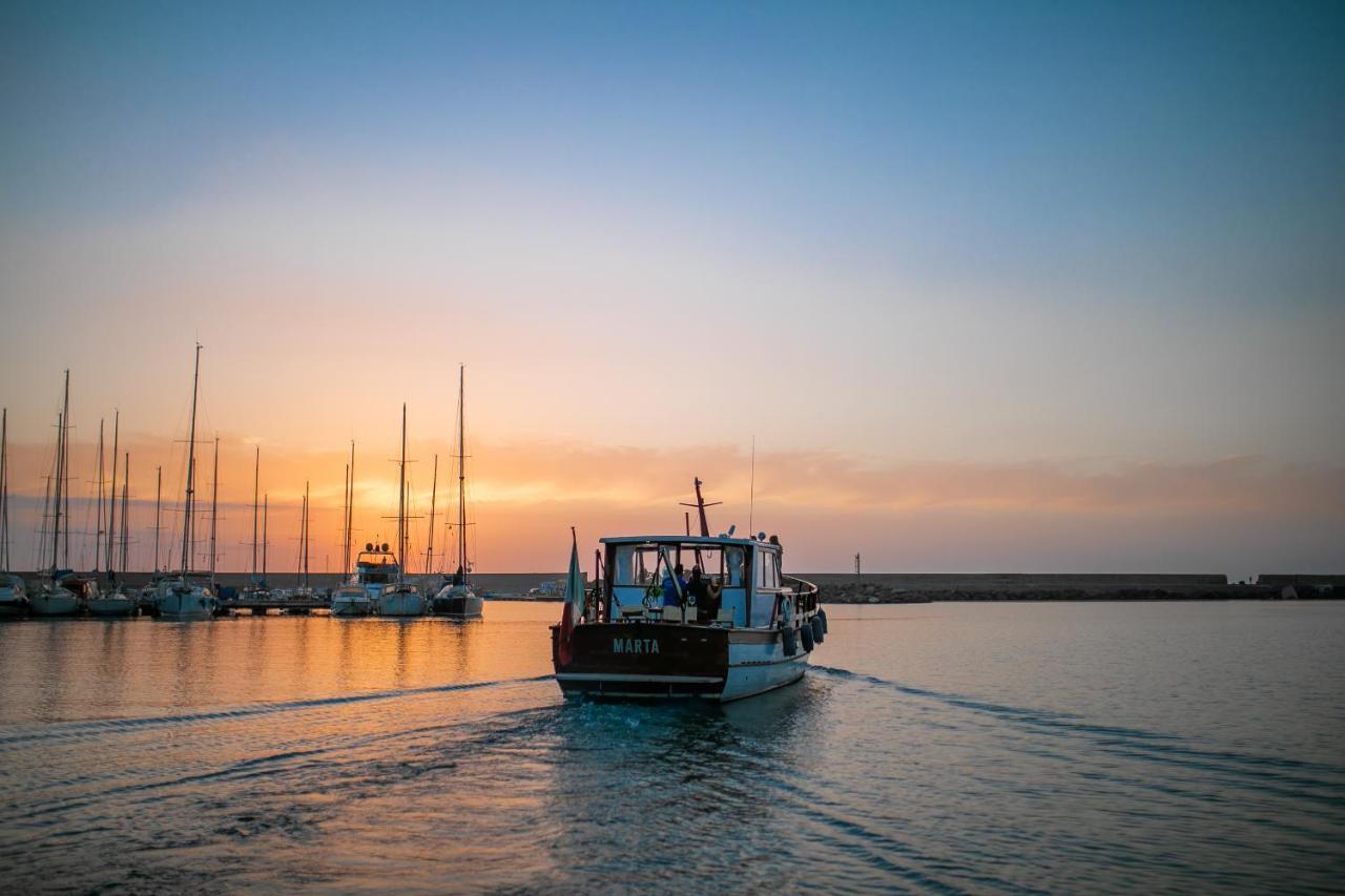 Marta Boat B&B Castelsardo Bagian luar foto